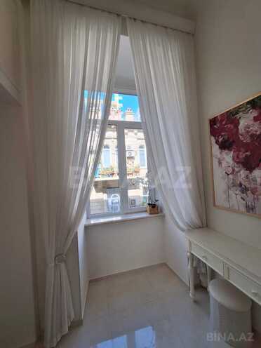 İcarəyə verilir 2 otaqlı köhnə tikili 80 m², Sahil m., photo 21 from 22
