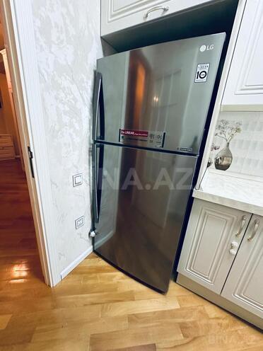 Сдаётся 3-комн. новостройка 110 м², м. Нефтчиляр, photo 12 from 25