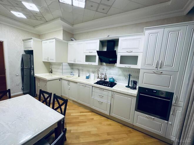 Сдаётся 3-комн. новостройка 110 м², м. Нефтчиляр, photo 9 from 25