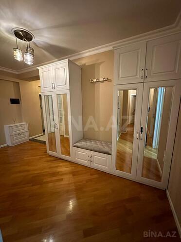 Сдаётся 3-комн. новостройка 110 м², м. Нефтчиляр, photo 14 from 25