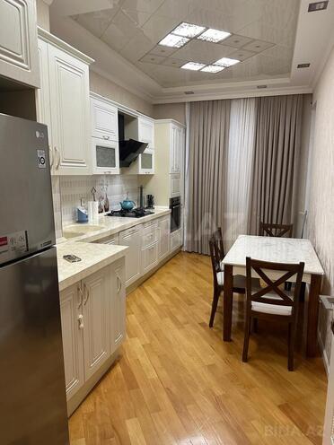 Сдаётся 3-комн. новостройка 110 м², м. Нефтчиляр, photo 8 from 25