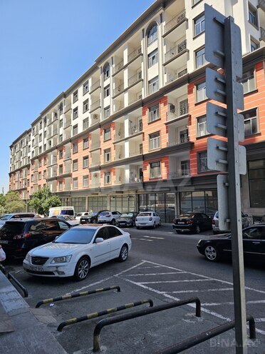 Продаётся 3-комн. новостройка 119 м², м. Кара Караев, photo 1 from 21