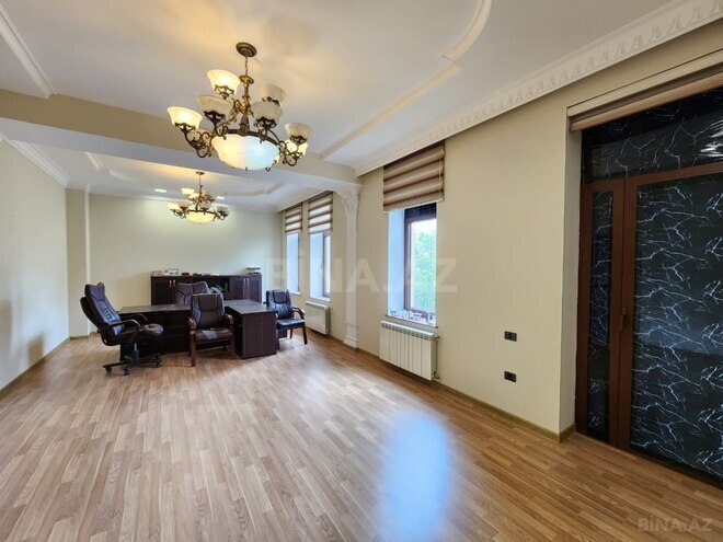 Сдаётся 4-комн. офис 250 м², м. Низами, photo 3 from 18
