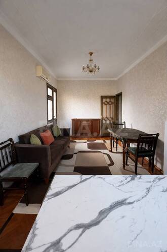 İcarəyə verilir 2 otaqlı köhnə tikili 50 m², Azadlıq Prospekti m., photo 1 from 12