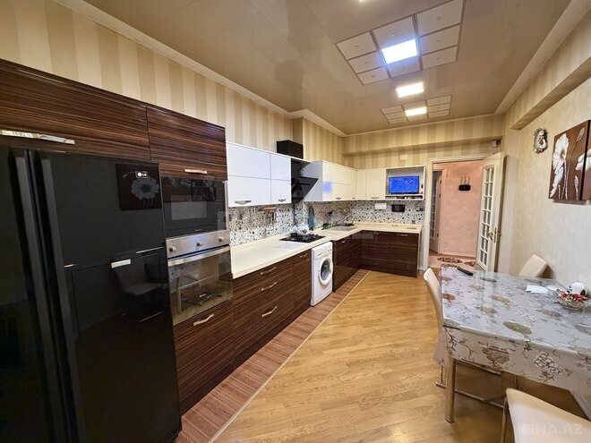 Satılır 3 otaqlı yeni tikili 155 m², İnşaatçılar m., photo 13 from 22
