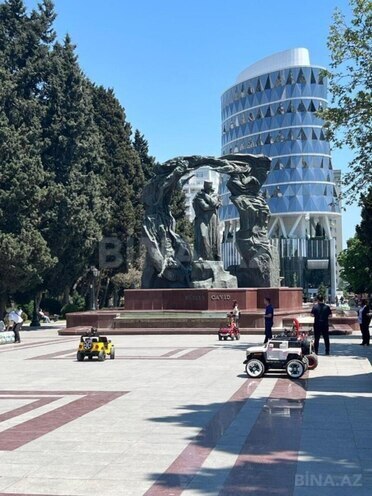 Продаётся 3-комн. вторичка 75 м², м. Элмляр Академиясы, photo 1 from 22