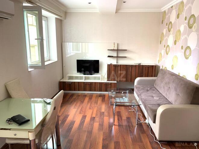 İcarəyə verilir 2 otaqlı köhnə tikili 50 m², Elmlər Akademiyası m., photo 1 from 13