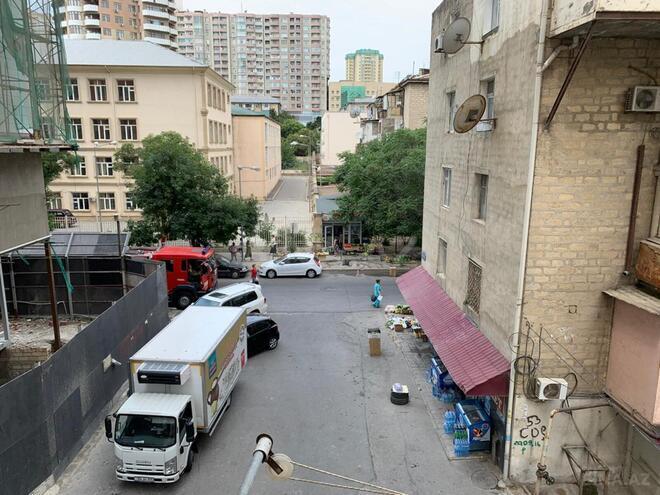 İcarəyə verilir 2 otaqlı köhnə tikili 50 m², Elmlər Akademiyası m., photo 8 from 13