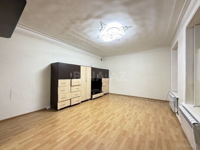 Satılır 2 otaqlı köhnə tikili 40 m², Sahil m., photo 6 from 15