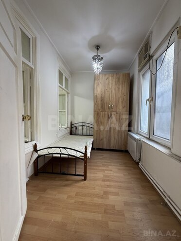 Satılır 2 otaqlı köhnə tikili 40 m², Sahil m., photo 7 from 15