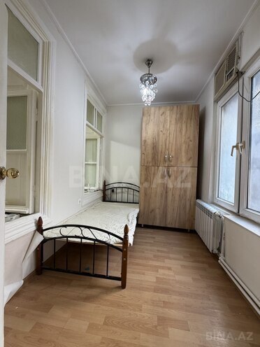 Satılır 2 otaqlı köhnə tikili 40 m², Sahil m., photo 8 from 15