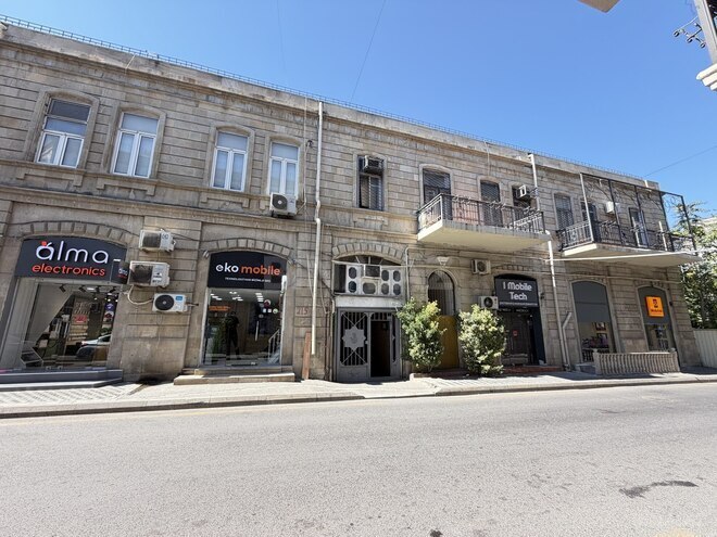 Satılır 2 otaqlı köhnə tikili 40 m², Sahil m., photo 14 from 15