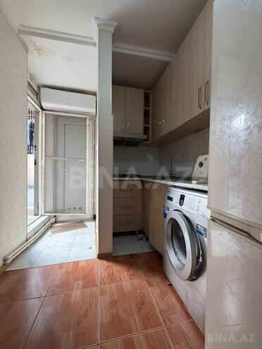 Satılır 2 otaqlı köhnə tikili 40 m², Sahil m., photo 10 from 15