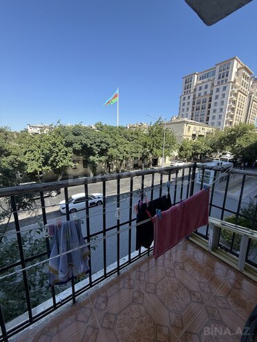 Satılır 3 otaqlı köhnə tikili 78 m², Bayıl q., photo 3 from 15