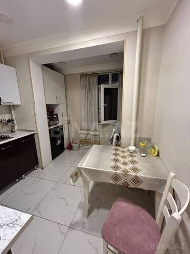 Satılır 5 otaqlı köhnə tikili 130 m², İnşaatçılar m., photo 15 from 20