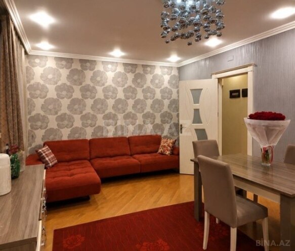 Сдаётся 3-комн. вторичка 110 м², м. Нариман Нариманов, photo 1 from 10