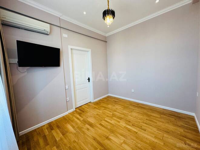 Продаётся 2-комн. новостройка 72 м², м. 8 ноября, photo 13 from 20