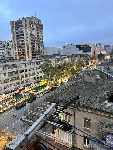 Продаётся 2-комн. вторичка 55 м², м. Нариман Нариманов, photo 1 from 13