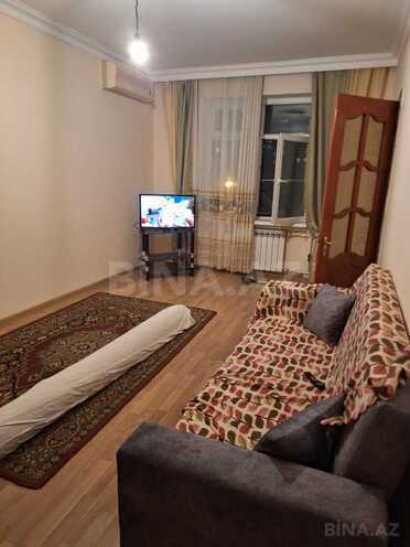 İcarəyə verilir 3 otaqlı köhnə tikili 65 m², 8 Noyabr m., photo 1 from 14