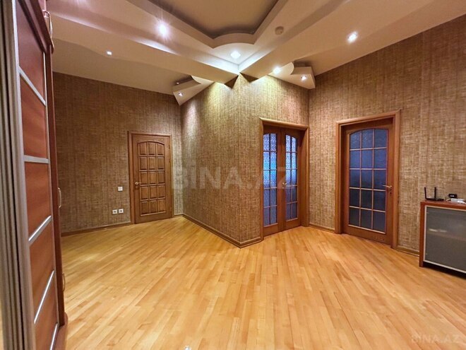 Продаётся 3-комн. новостройка 175 м², м. Низами, photo 19 from 32