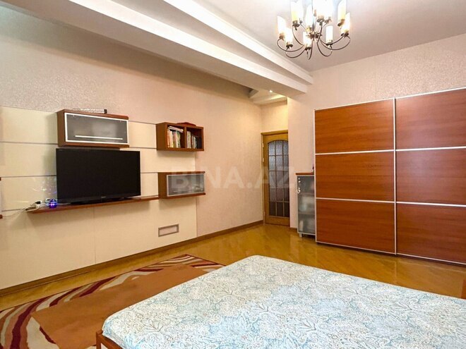 Продаётся 3-комн. новостройка 175 м², м. Низами, photo 16 from 32