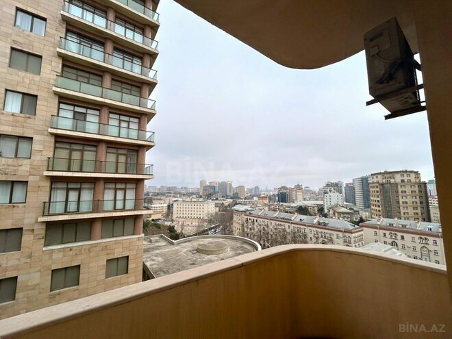 Продаётся 3-комн. новостройка 175 м², м. Низами, photo 28 from 32