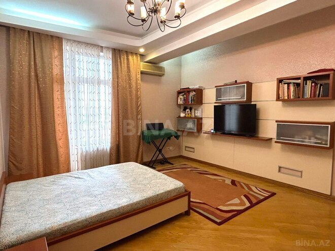 Продаётся 3-комн. новостройка 175 м², м. Низами, photo 13 from 32