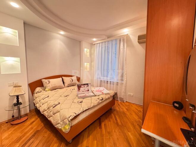 Сдаётся 3-комн. вторичка 95 м², м. Ичеришехер, photo 6 from 21