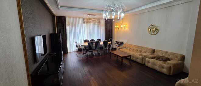 Сдаётся 3-комн. новостройка 150 м², м. Низами, photo 1 from 14
