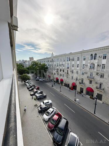 Сдаётся 3-комн. новостройка 125 м², м. Сахил, photo 9 from 16