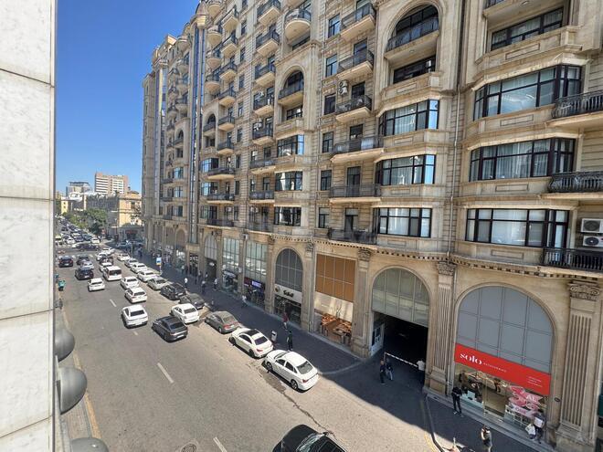 İcarəyə verilir 4 otaqlı yeni tikili 220 m², Sahil m., photo 24 from 29
