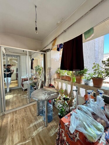 Satılır 2 otaqlı köhnə tikili 55 m², Nizami m., photo 12 from 16