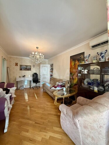 Satılır 2 otaqlı köhnə tikili 55 m², Nizami m., photo 3 from 16