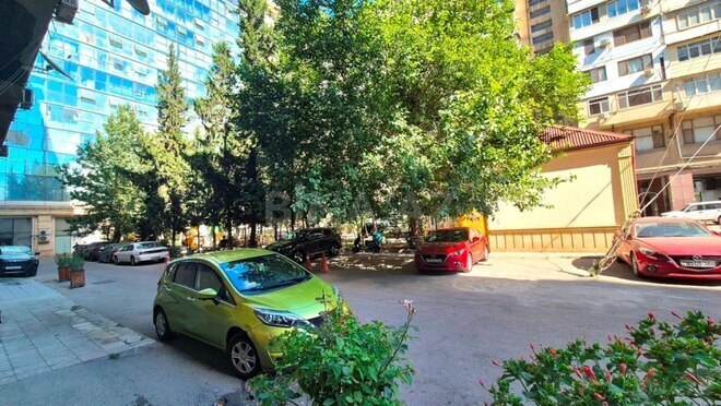 Satılır 3 otaqlı köhnə tikili 90 m², 28 May m., photo 17 from 23