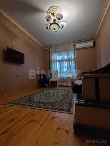 İcarəyə verilir 2 otaqlı köhnə tikili 70 m², Elmlər Akademiyası m., photo 1 from 10