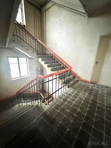 Satılır 2 otaqlı köhnə tikili 40 m², 28 May m., photo 15 from 18