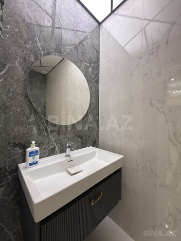 İcarəyə verilir 3 otaqlı yeni tikili 190 m², 28 May m., photo 30 from 32