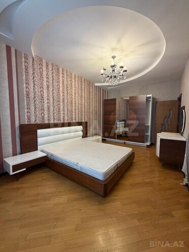 Satılır 4 otaqlı köhnə tikili 130 m², Əhmədli q., photo 1 from 15
