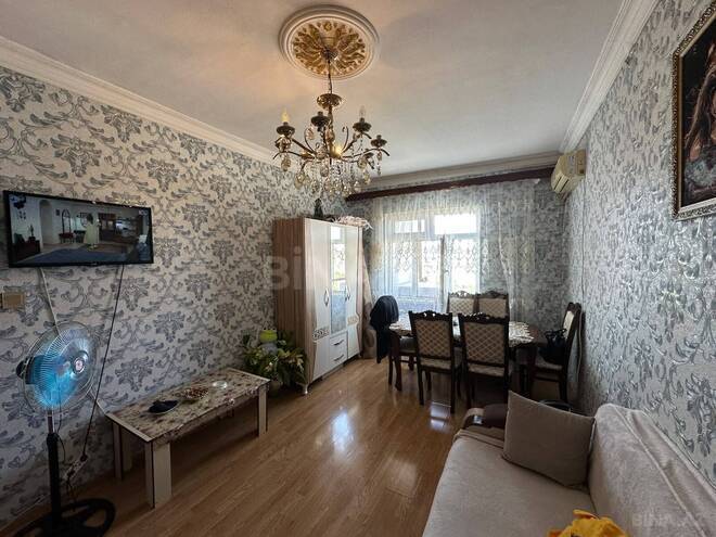 Продаётся 2-комн. вторичка 40 м², м. Халглар Достлугу, photo 1 from 12