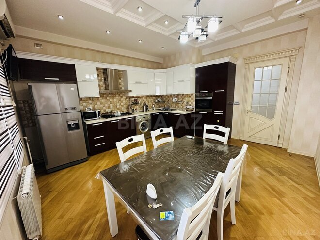 İcarəyə verilir 4 otaqlı yeni tikili 220 m², Nizami m., photo 19 from 26