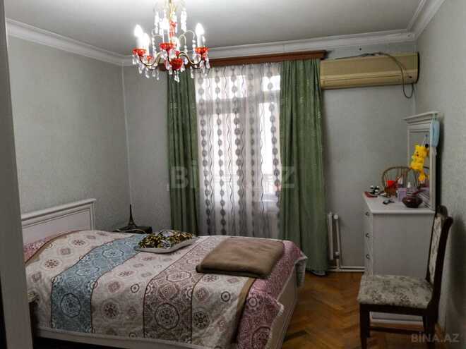 Satılır 3 otaqlı köhnə tikili 70 m², Elmlər Akademiyası m., photo 3 from 8