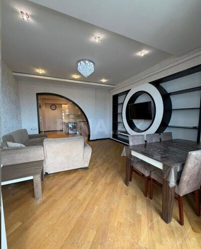 Продаётся 2-комн. новостройка 72 м², м. Ази Асланов, photo 4 from 11