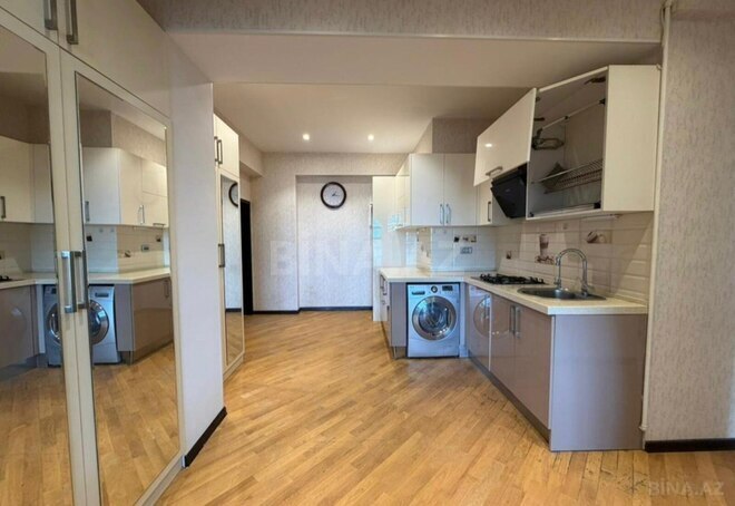 Продаётся 2-комн. новостройка 72 м², м. Ази Асланов, photo 1 from 11