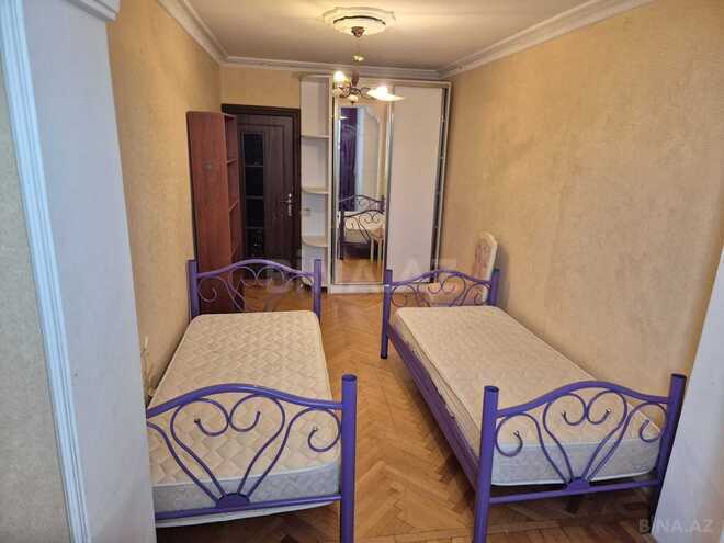 İcarəyə verilir 3 otaqlı köhnə tikili 80 m², Elmlər Akademiyası m., photo 7 from 12