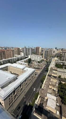 İcarəyə verilir 4 otaqlı yeni tikili 235 m², 28 May m., photo 25 from 27