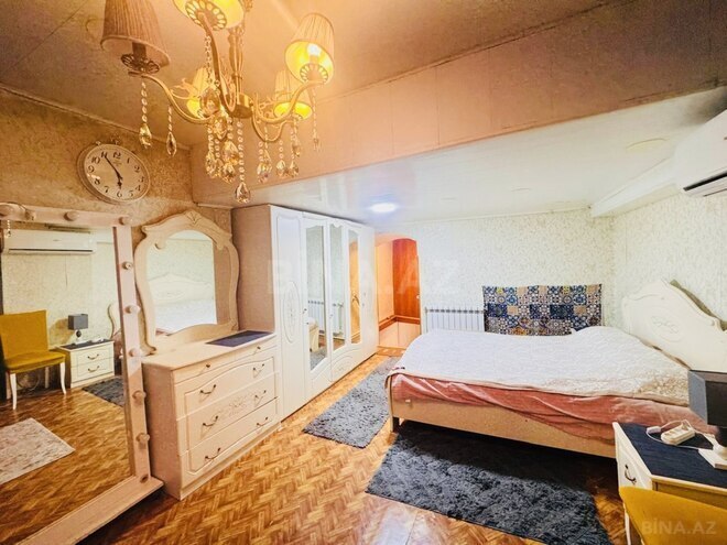 Satılır 3 otaqlı köhnə tikili 74 m², Sahil m., photo 14 from 20