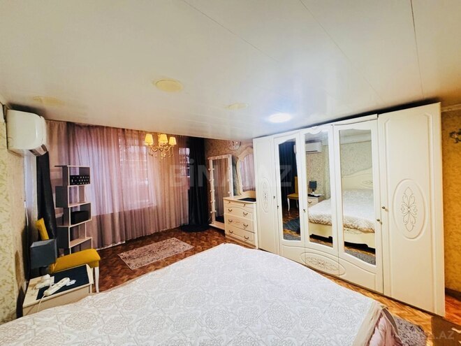 Satılır 3 otaqlı köhnə tikili 74 m², Sahil m., photo 13 from 20