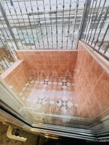 Satılır 3 otaqlı köhnə tikili 74 m², Sahil m., photo 19 from 20