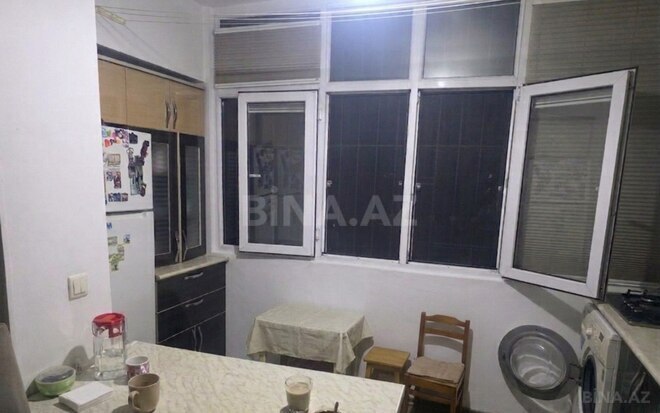 Satılır 2 otaqlı köhnə tikili 40 m², İnşaatçılar m., photo 5 from 9