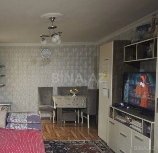 Satılır 2 otaqlı köhnə tikili 40 m², İnşaatçılar m., photo 3 from 9
